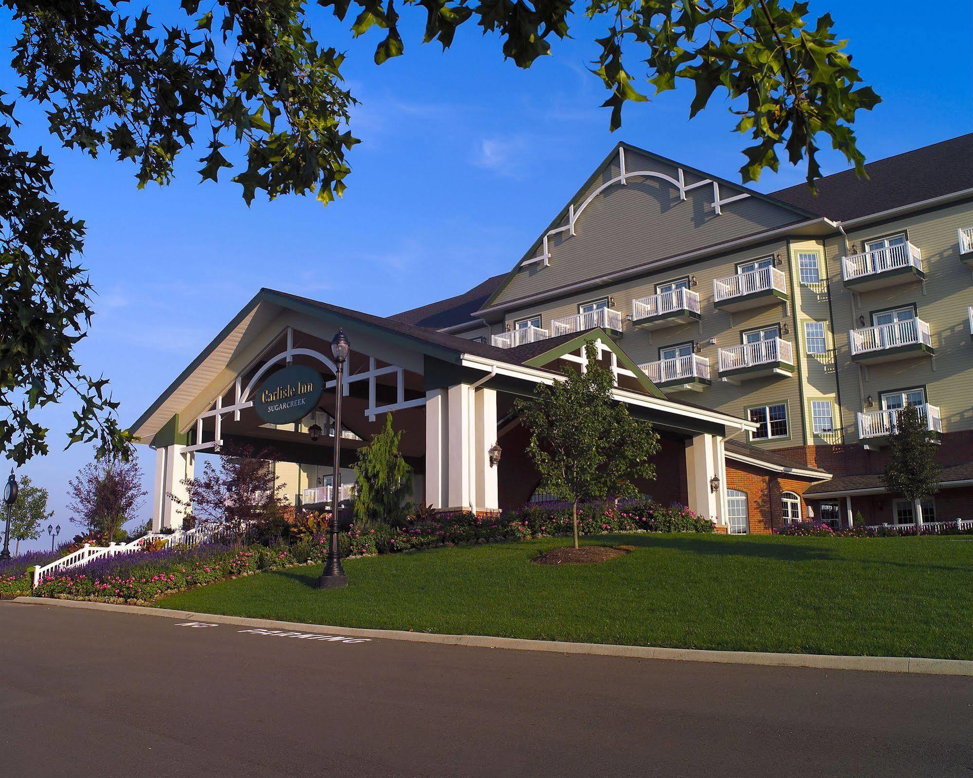 Carlisle Inn Sugarcreek Bagian luar foto